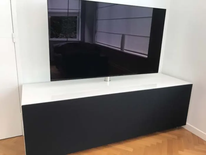 Geplaatst Ardeno tv meubel in een woonkamer