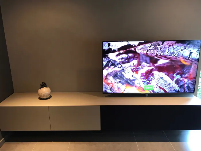 Geplaatst Ardeno tv meubel in een woonkamer